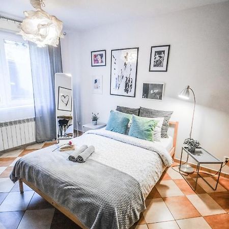 Lion Apartments - Your Own Apartment In Cracow クラクフ エクステリア 写真