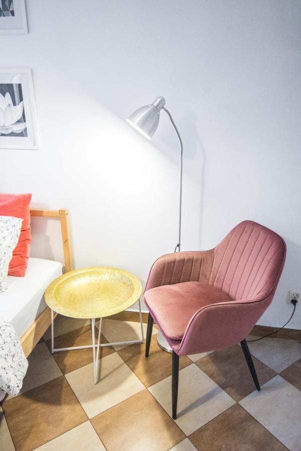 Lion Apartments - Your Own Apartment In Cracow クラクフ エクステリア 写真