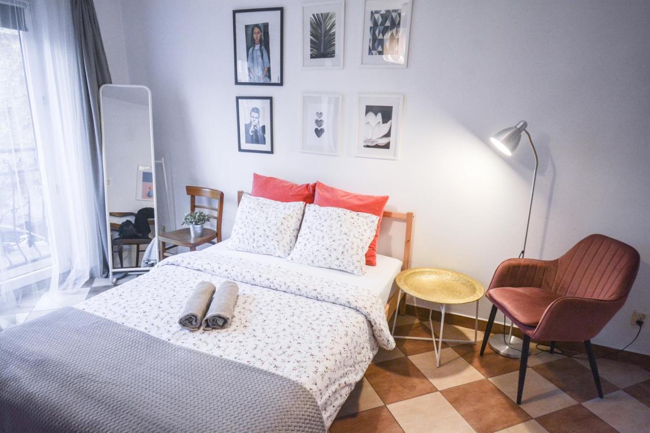 Lion Apartments - Your Own Apartment In Cracow クラクフ エクステリア 写真