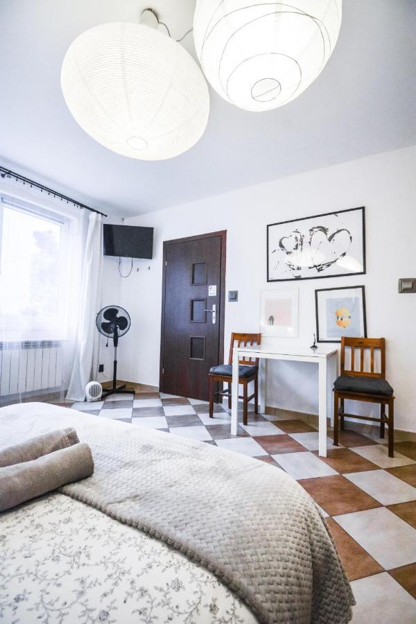 Lion Apartments - Your Own Apartment In Cracow クラクフ エクステリア 写真
