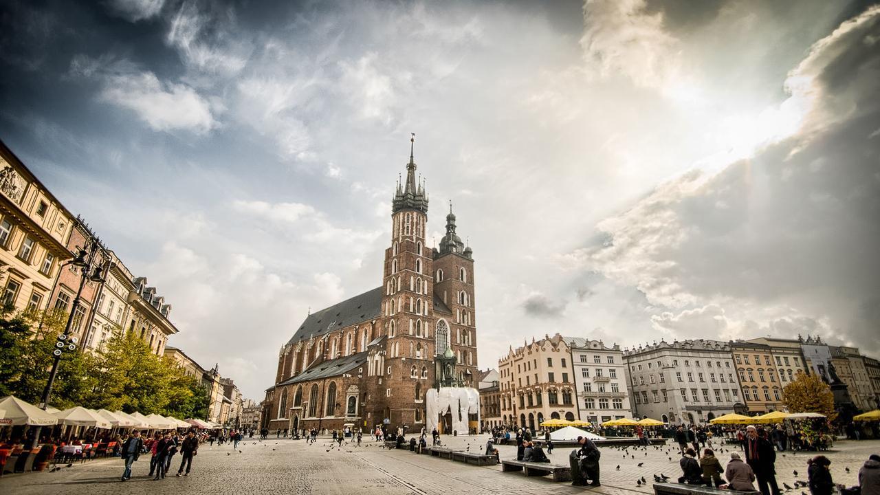 Lion Apartments - Your Own Apartment In Cracow クラクフ エクステリア 写真